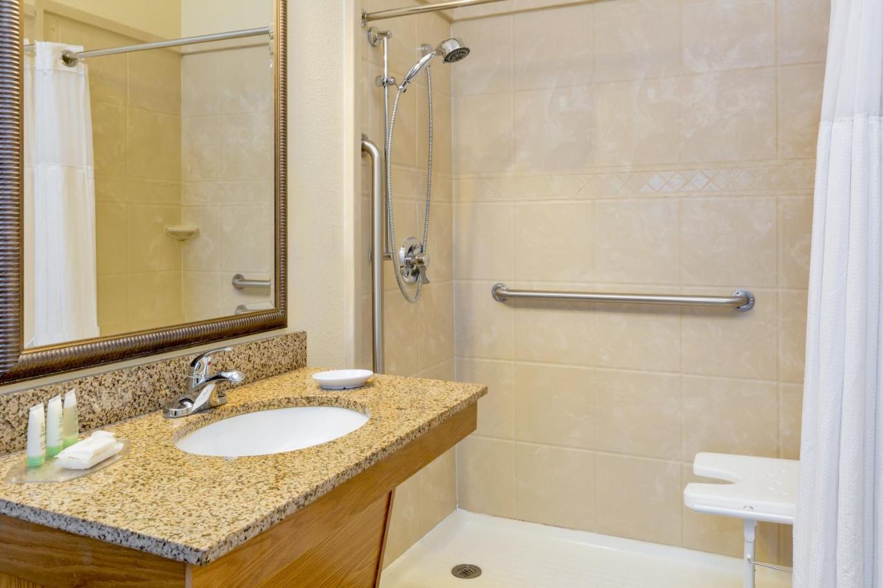 Staybridge Suites Mcallen By Ihg Bagian luar foto