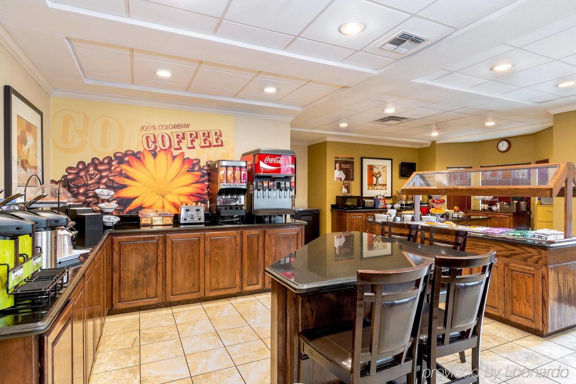 Staybridge Suites Mcallen By Ihg Bagian luar foto