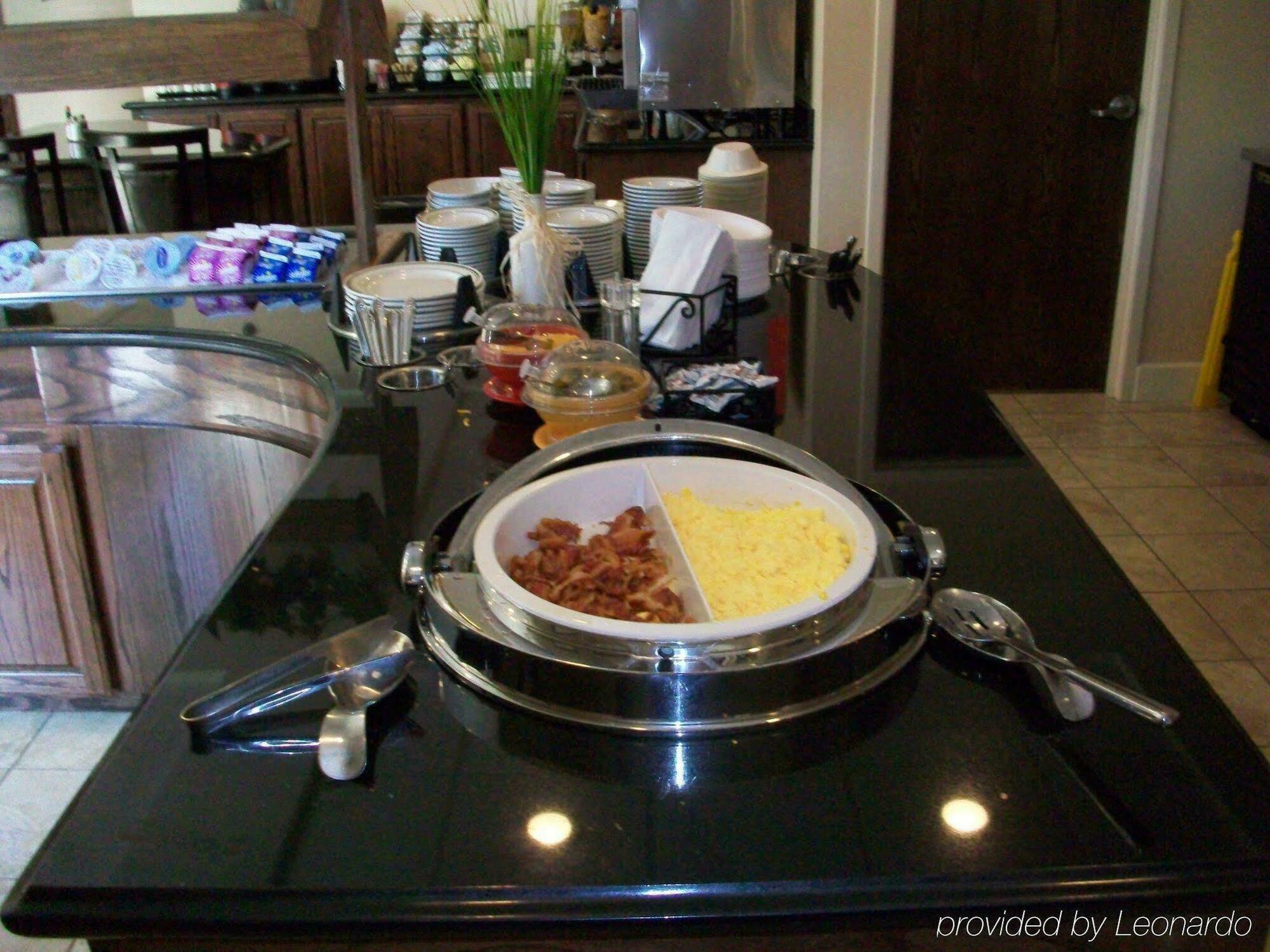 Staybridge Suites Mcallen By Ihg Bagian luar foto